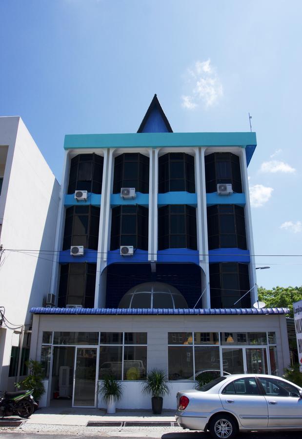 Milvus Hotel Kuah Exterior foto