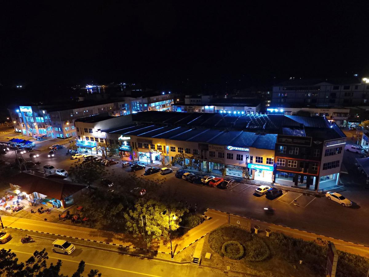Milvus Hotel Kuah Exterior foto